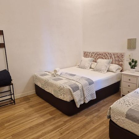 Hostal Andrea Sol Madrid Eksteriør billede