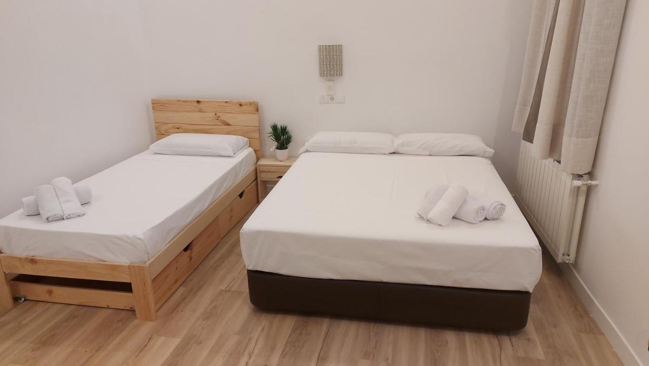 Hostal Andrea Sol Madrid Eksteriør billede