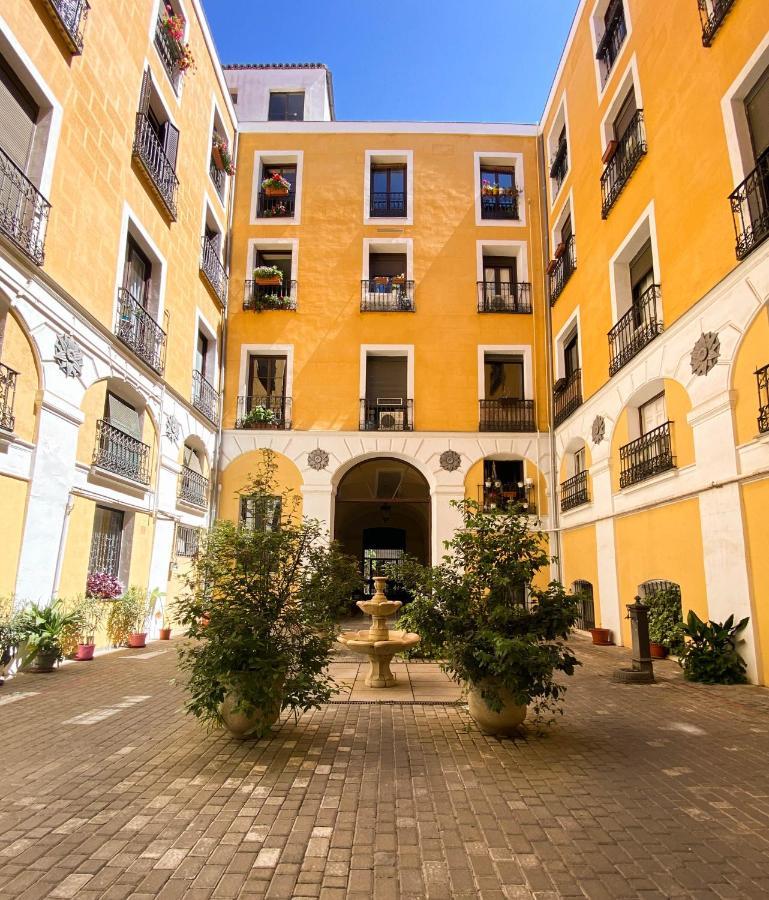 Hostal Andrea Sol Madrid Eksteriør billede