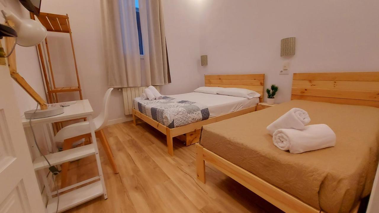 Hostal Andrea Sol Madrid Eksteriør billede