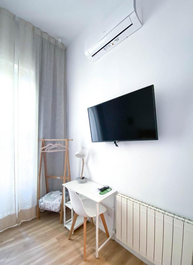 Hostal Andrea Sol Madrid Eksteriør billede