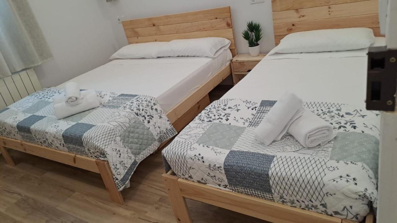 Hostal Andrea Sol Madrid Eksteriør billede