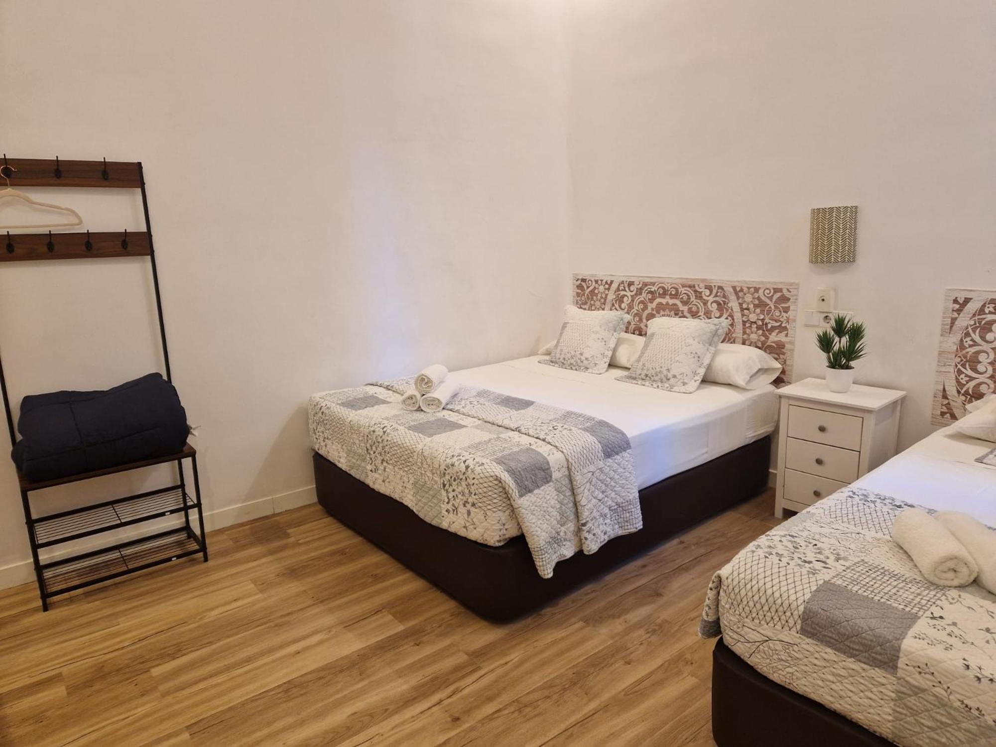 Hostal Andrea Sol Madrid Eksteriør billede